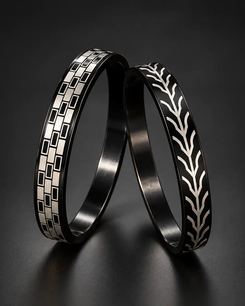 Black Pattern Rings Set