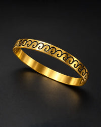 Gold Wave Pattern Ring